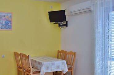 Apartments Darko Matahlija, Lopar